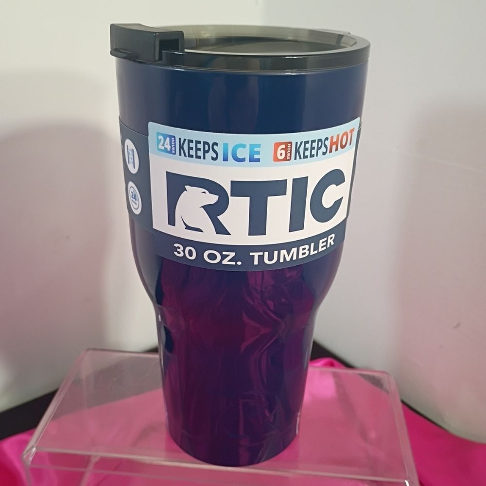 RTIC 30 oz. Blue Vacuum Insulated Stainless Steel Tumbler with Lid. New